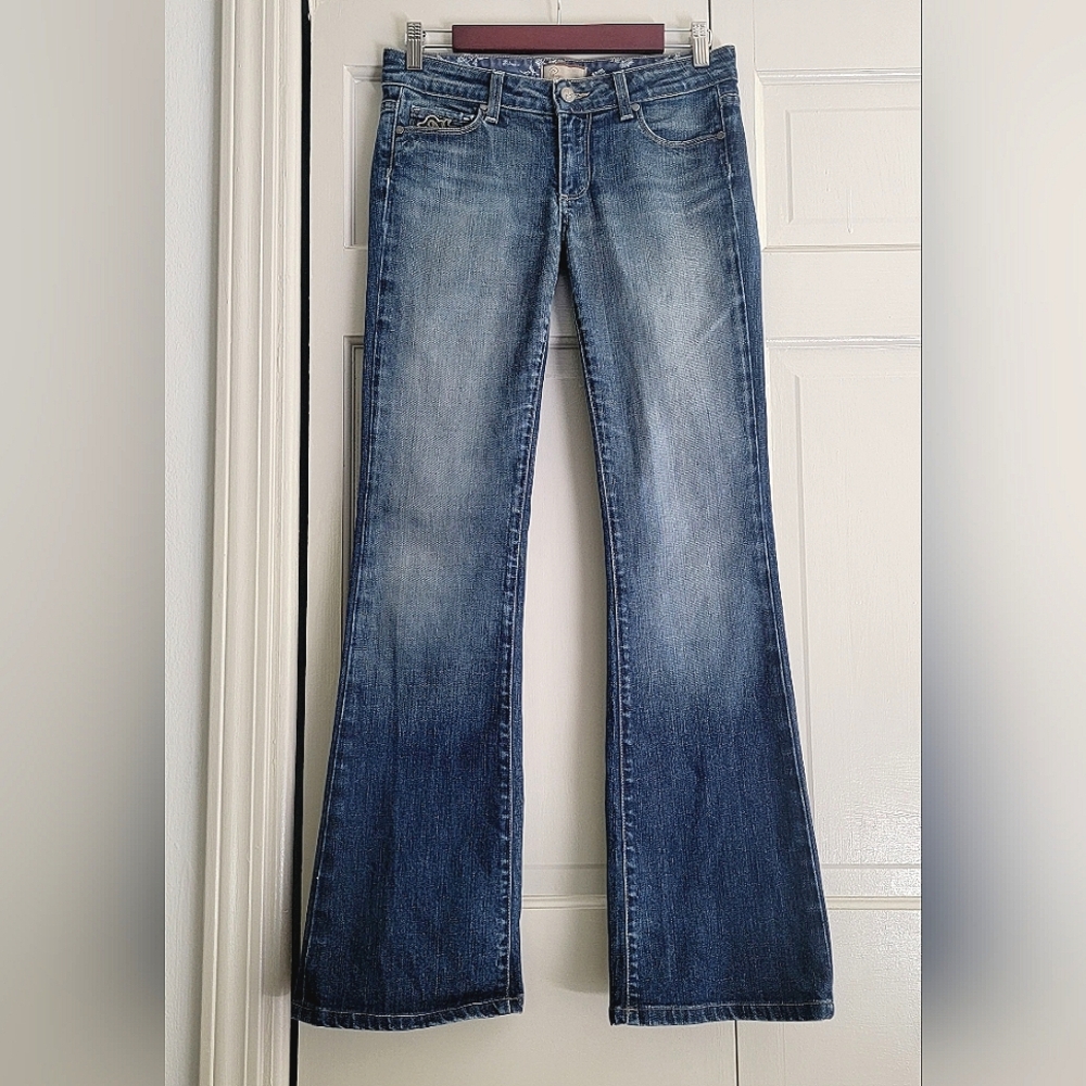 PAIGE Low‎ Rise Full Length Boot Cut Jeans Size 27
